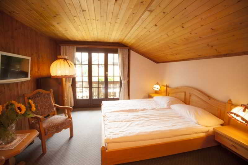 Hotel Aux Mille Etoiles Salvan ภายนอก รูปภาพ