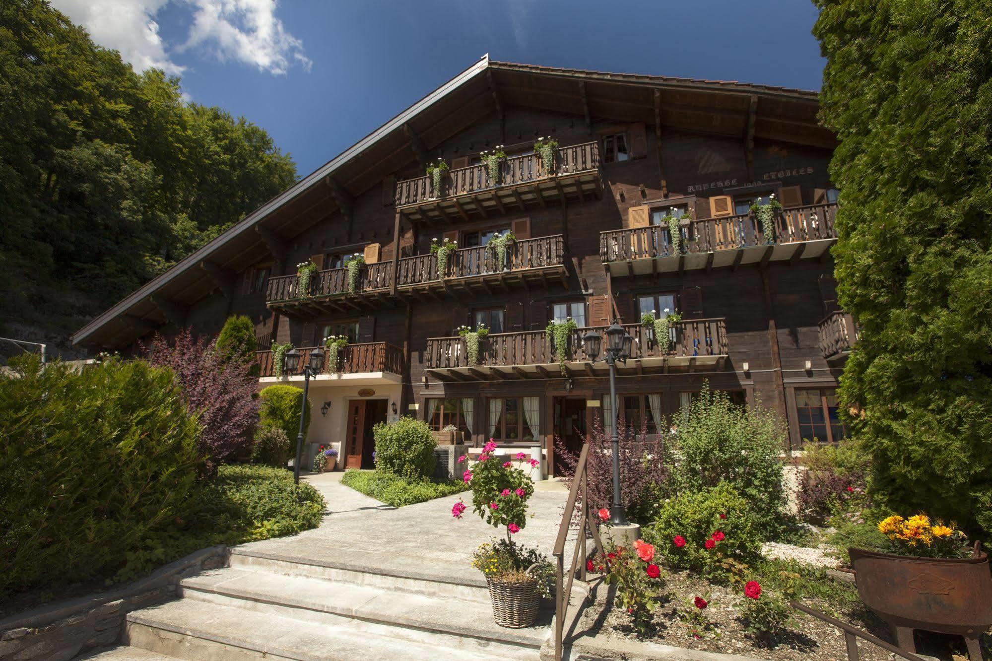 Hotel Aux Mille Etoiles Salvan ภายนอก รูปภาพ